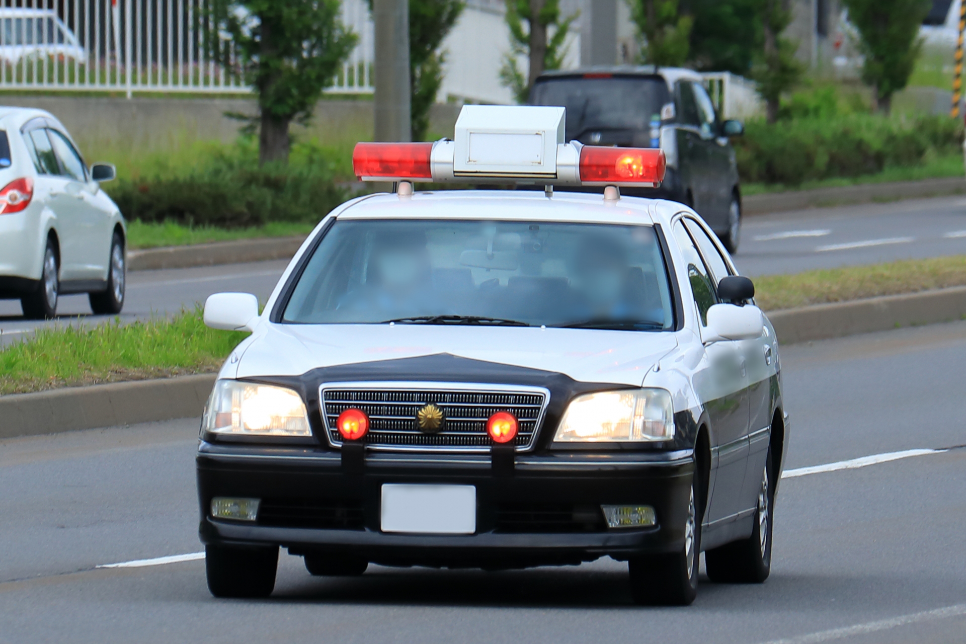 ARCEBURG 道路パトカー、子供向けの楽しい、白黒。 ARCEBURG 道路パトカー、子供向けの楽しい、白黒。